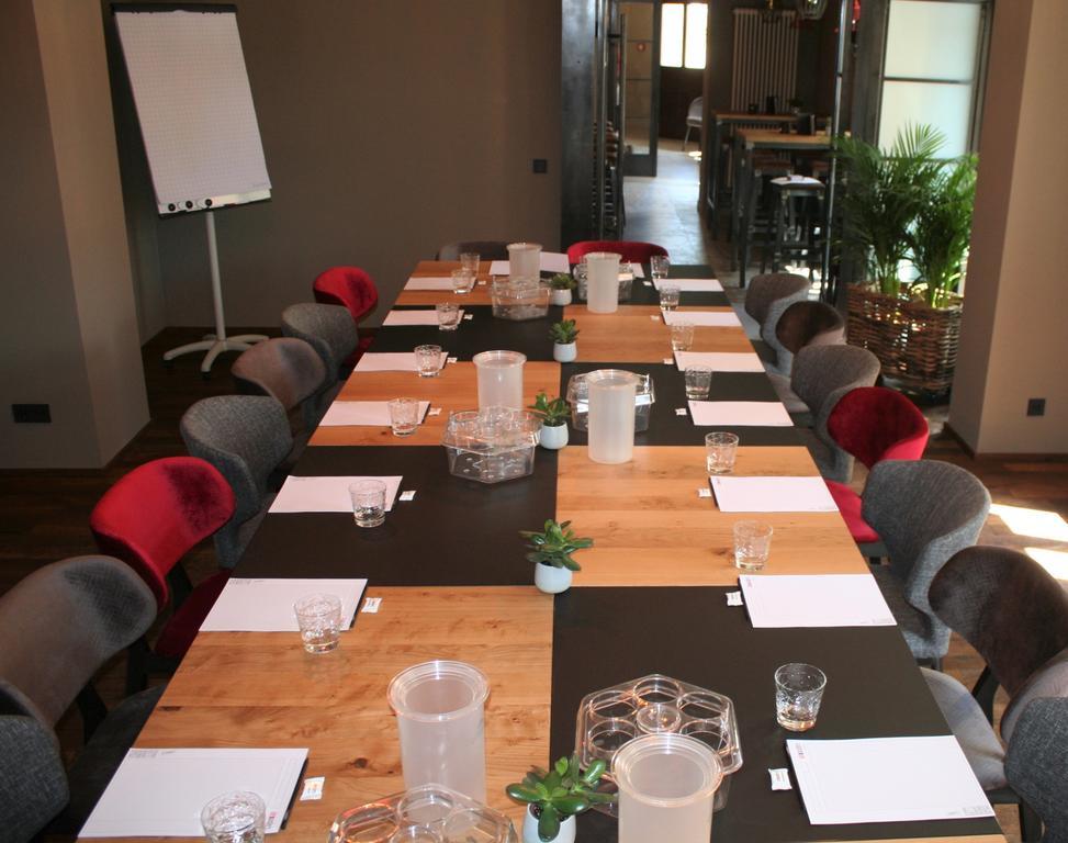 Alexxanders Hotel & Boardinghouse, Restaurant 켐니츠 외부 사진