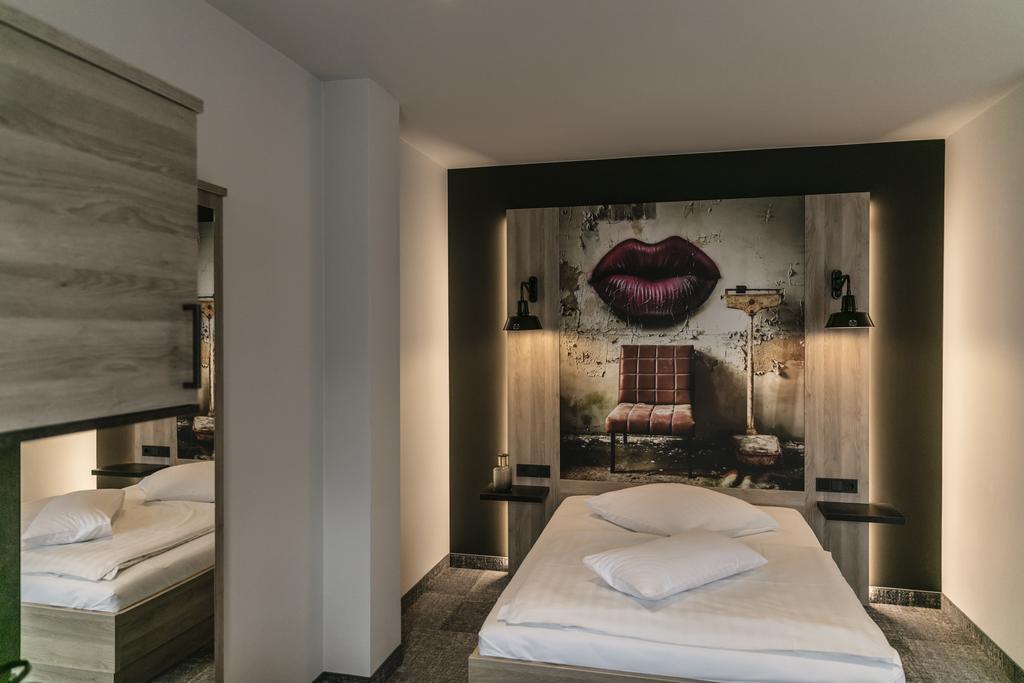 Alexxanders Hotel & Boardinghouse, Restaurant 켐니츠 외부 사진