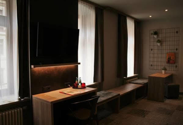 Alexxanders Hotel & Boardinghouse, Restaurant 켐니츠 외부 사진