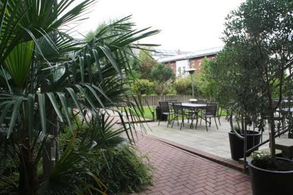 Alexxanders Hotel & Boardinghouse, Restaurant 켐니츠 외부 사진